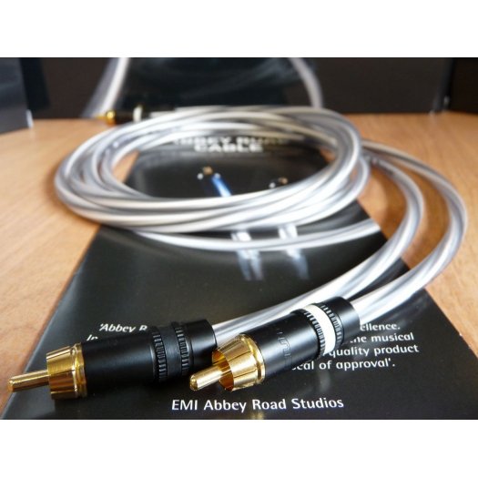 Studio Connections Monitor (RCA ou XLR)